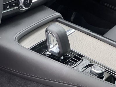 2025 Volvo S90 B6 Plus