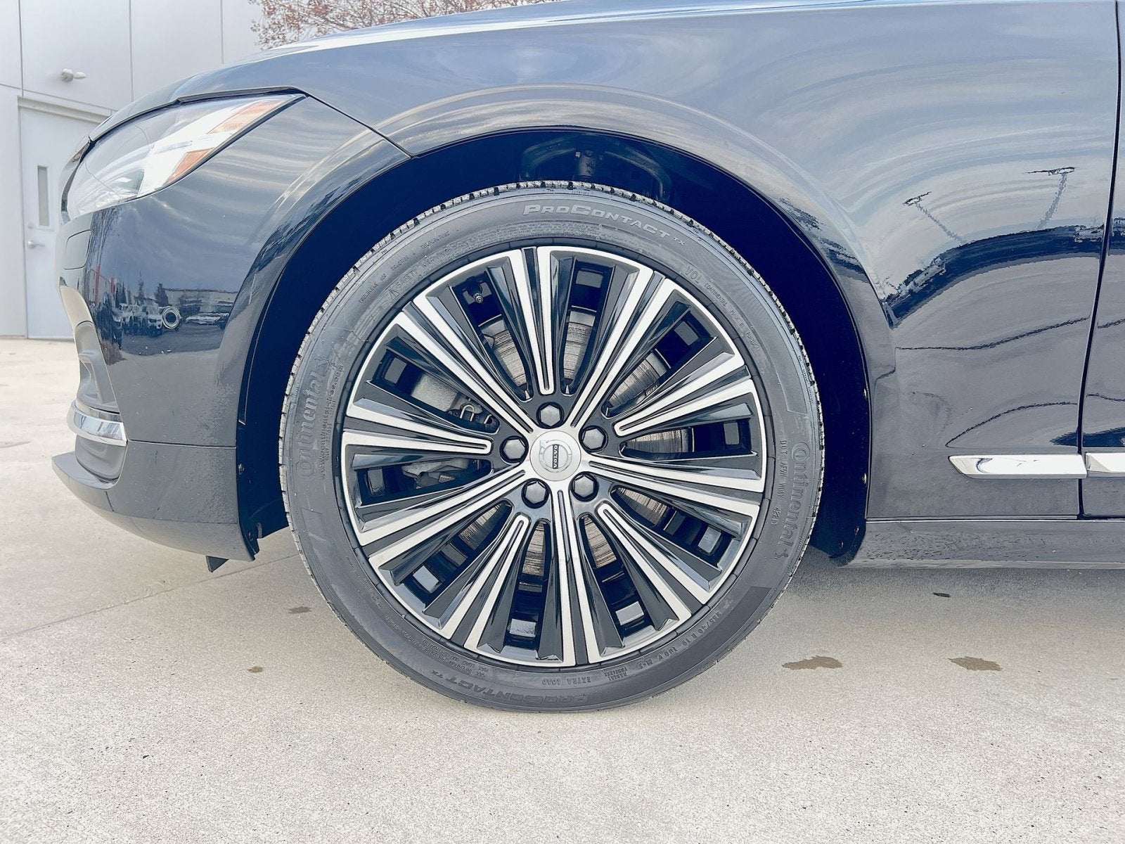 2023 Volvo S90 B6 Plus