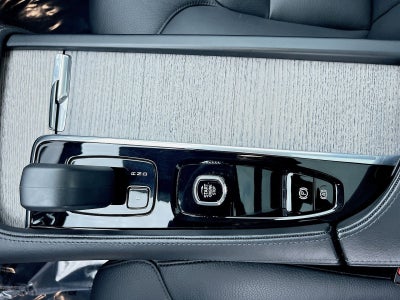 2023 Volvo S90 B6 Plus