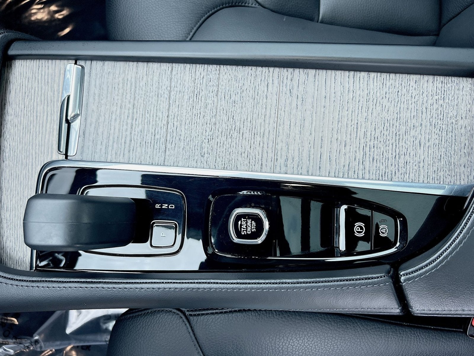 2023 Volvo S90 B6 Plus