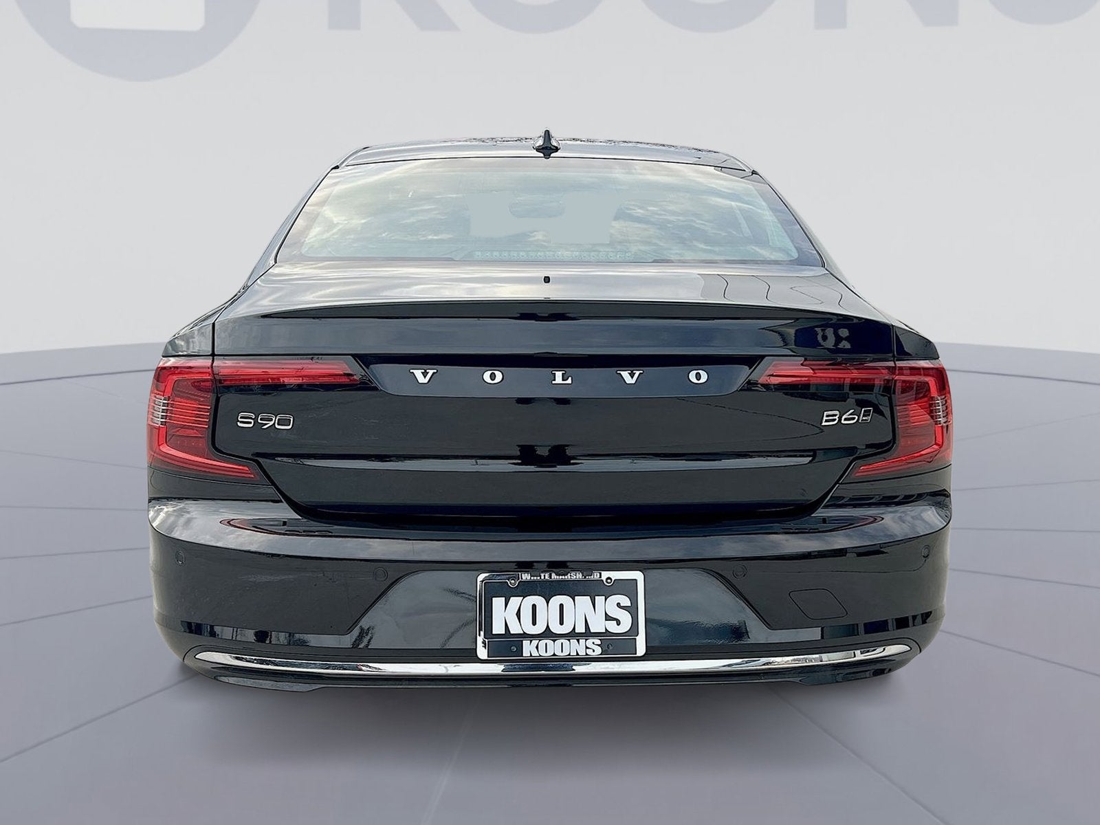 2023 Volvo S90 B6 Plus