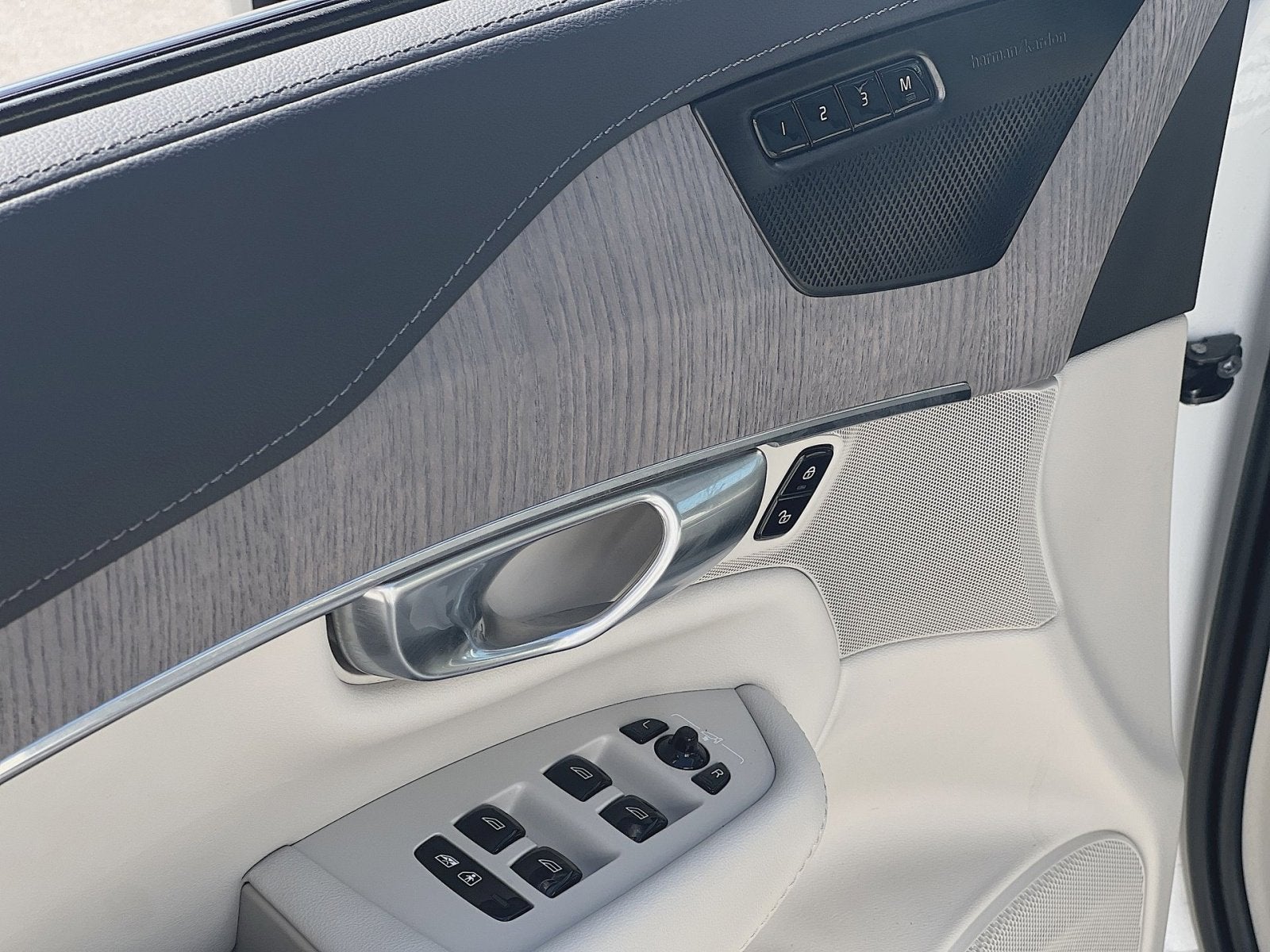2023 Volvo XC90 Ultimate
