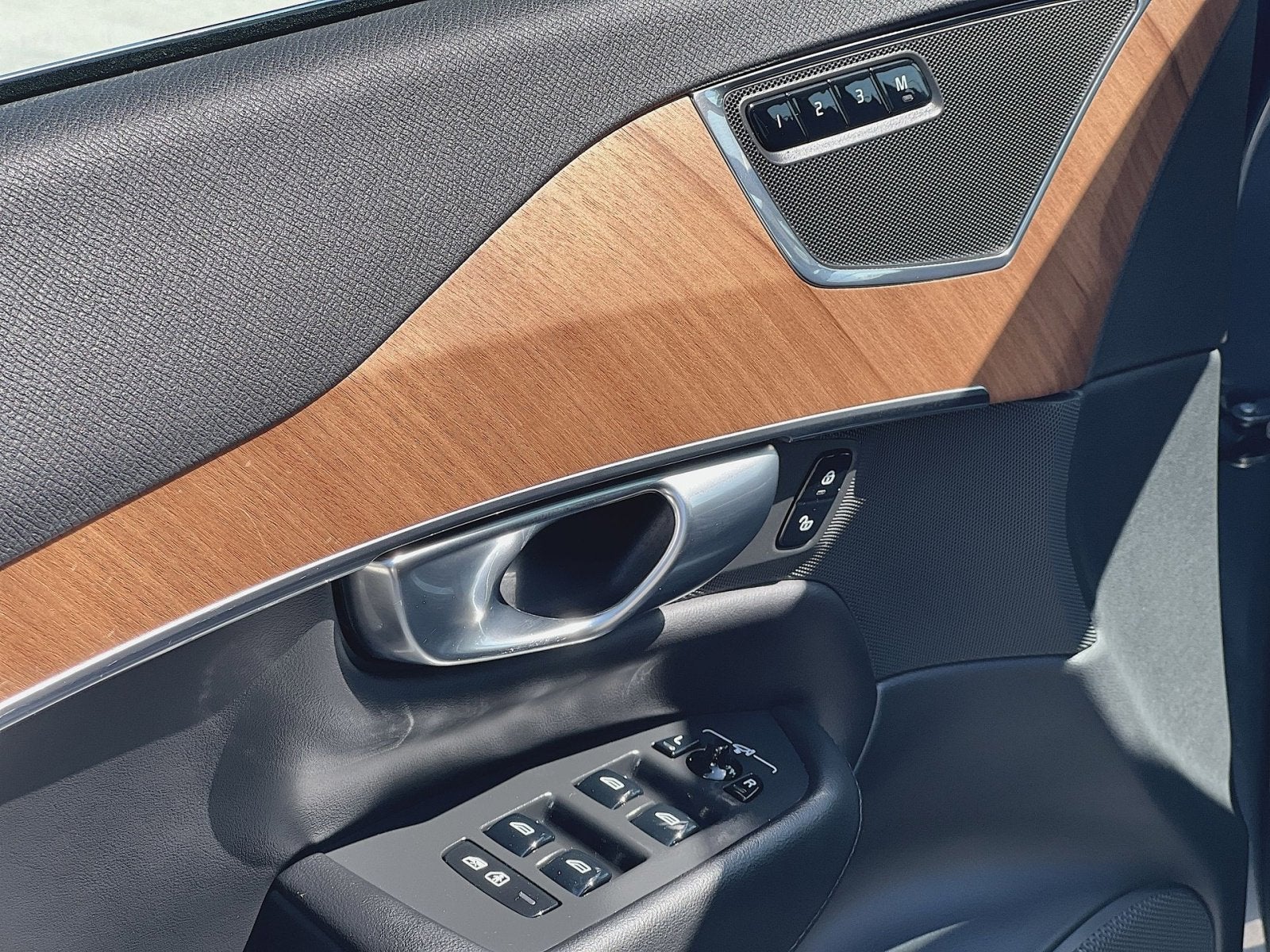 2023 Volvo XC90 B6 Plus 6-Seater