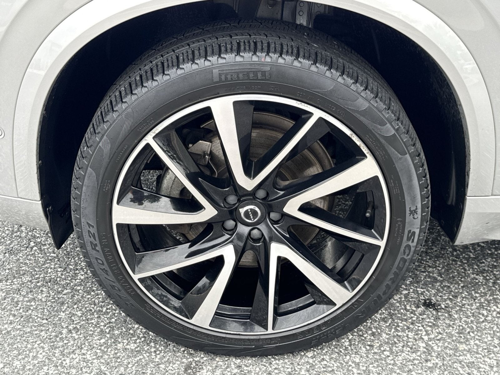 2023 Volvo XC90 B6 Plus 6-Seater