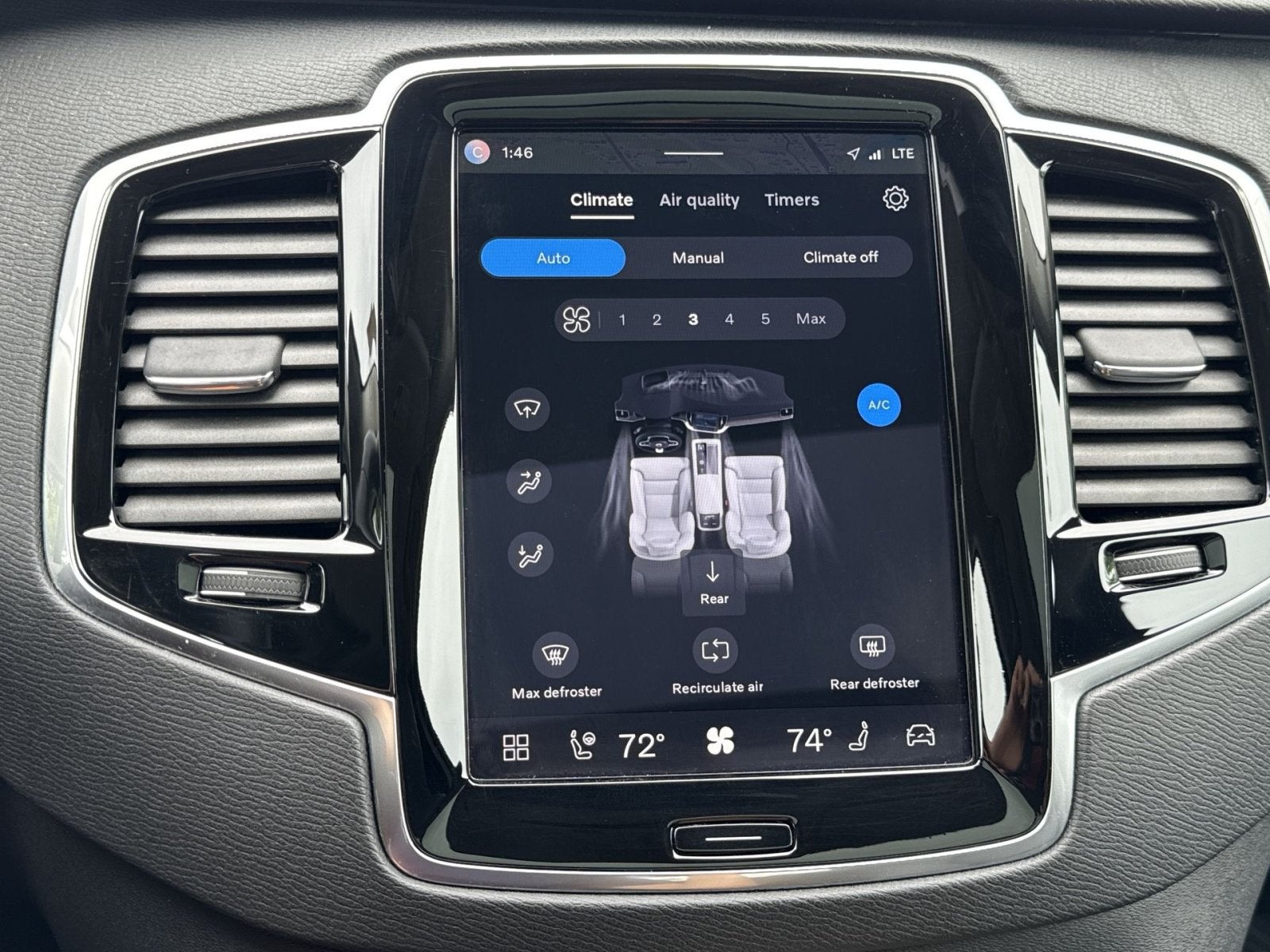 2023 Volvo XC90 B6 Plus 6-Seater