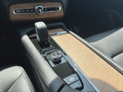 2023 Volvo XC90 B6 Plus 6-Seater