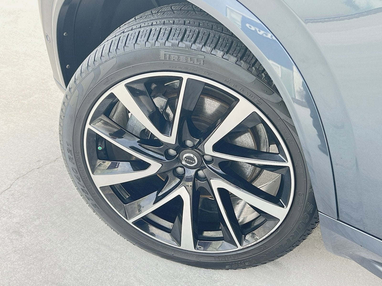 2023 Volvo XC90 B6 Plus 6-Seater