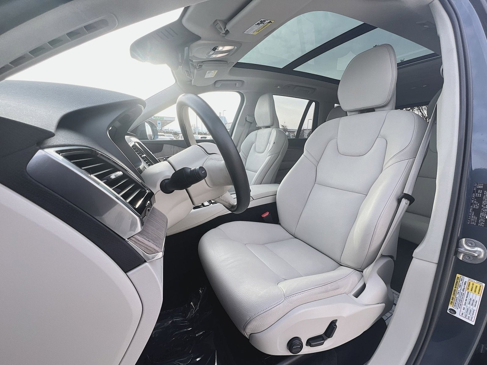 2023 Volvo XC90 B6 Plus 6-Seater