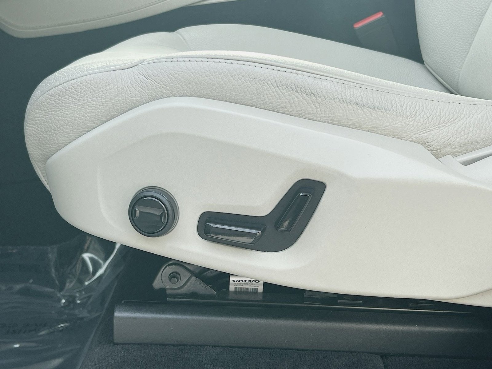 2023 Volvo XC90 B6 Plus 6-Seater