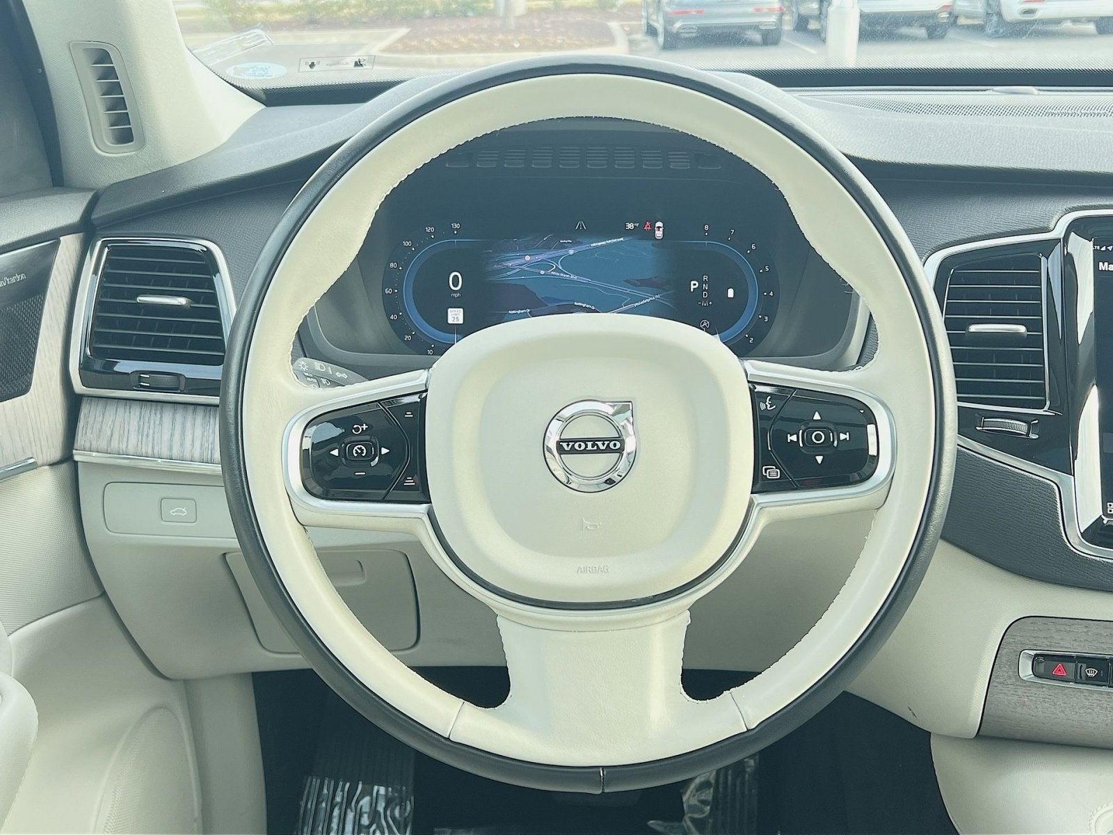 2023 Volvo XC90 B6 Plus 6-Seater