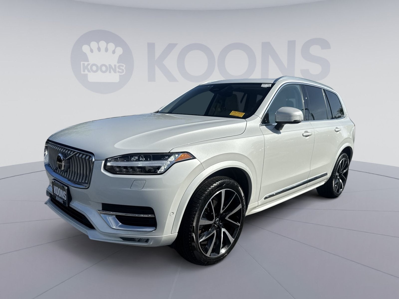 2024 Volvo XC90 B6 Plus Bright Theme 6-Seater