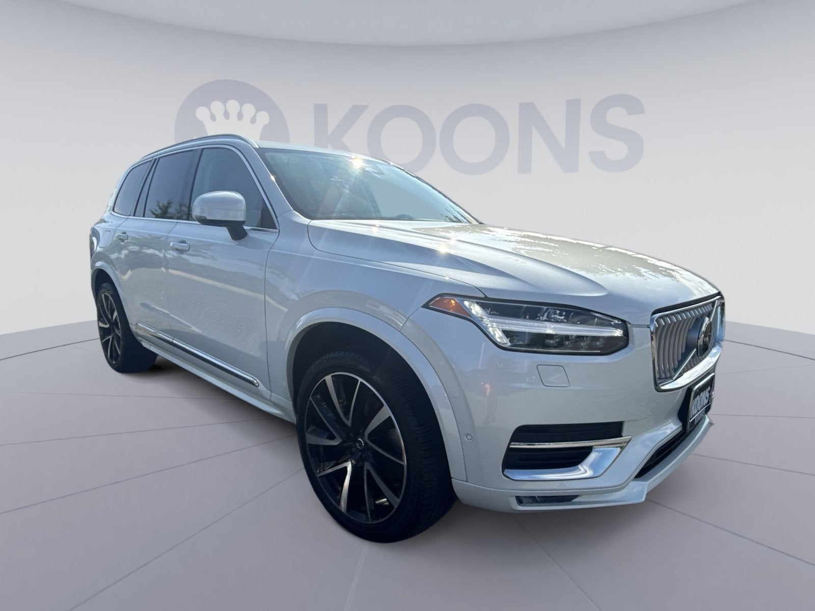 2024 Volvo XC90 B6 Plus Bright Theme 6-Seater