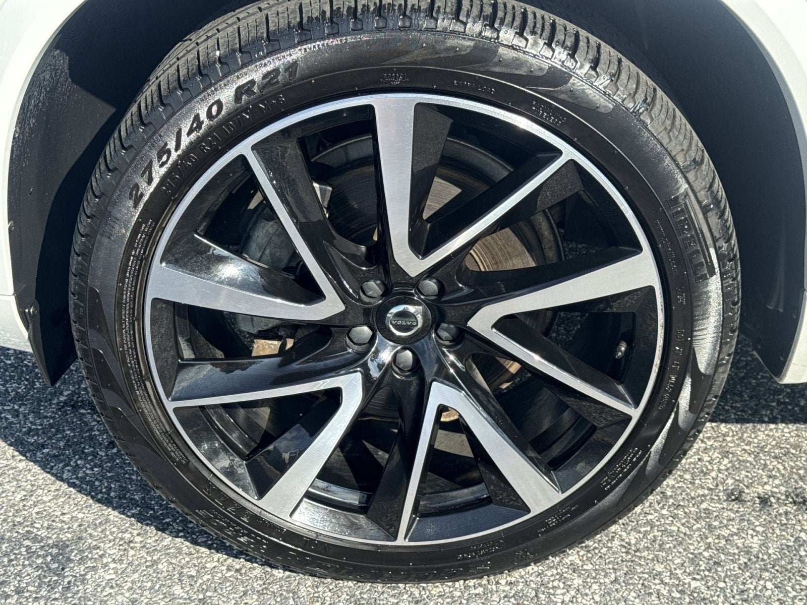 2024 Volvo XC90 B6 Plus Bright Theme 6-Seater