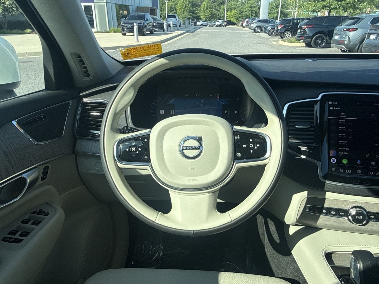 2024 Volvo XC90 B6 Plus Bright Theme 6-Seater