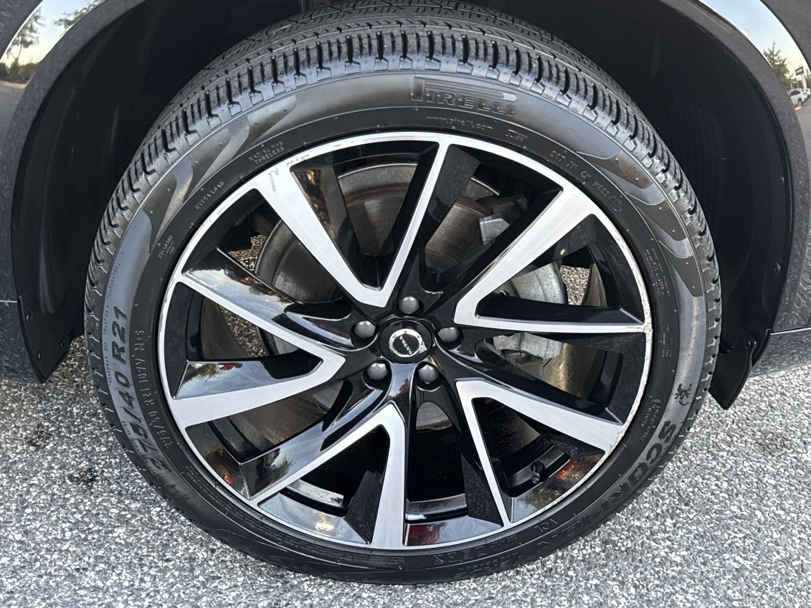 2024 Volvo XC90 B6 Plus Bright Theme 6-Seater