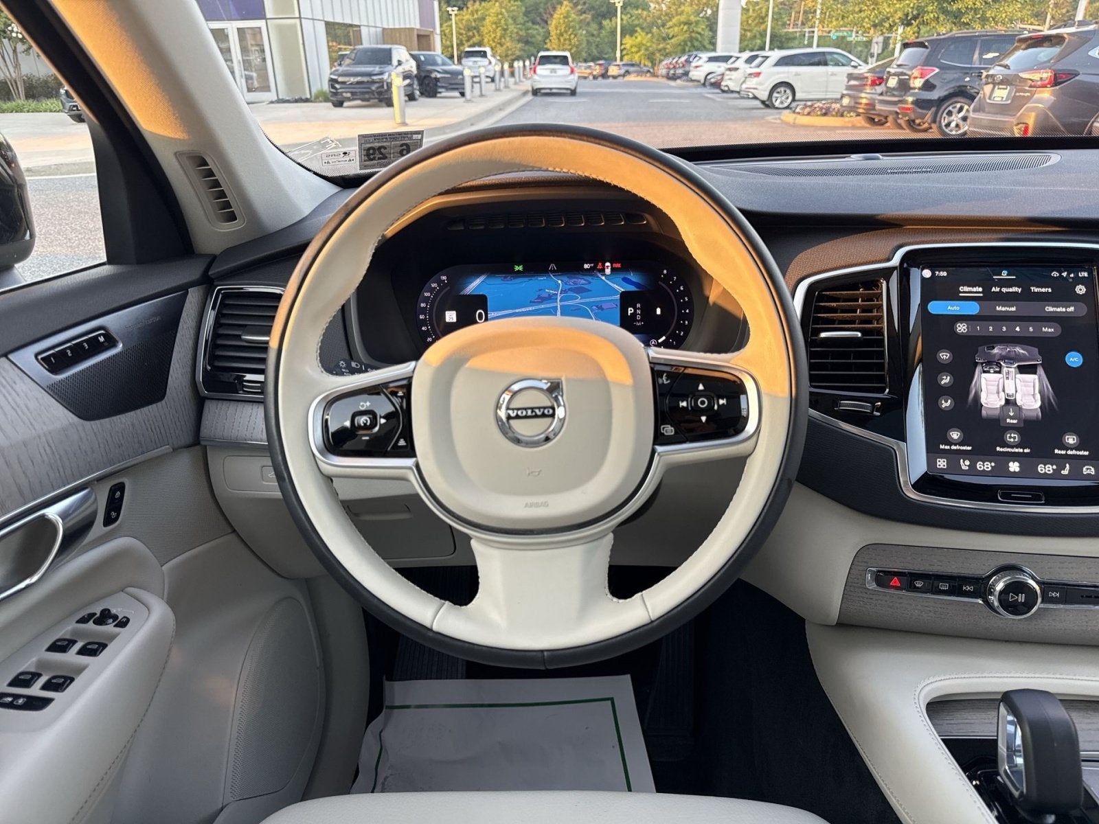 2024 Volvo XC90 B6 Plus Bright Theme 6-Seater