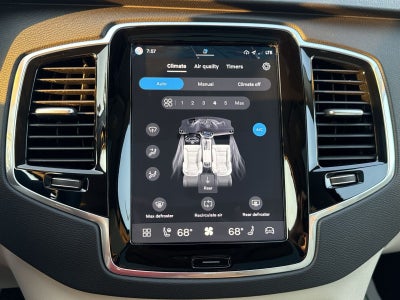 2024 Volvo XC90 B6 Plus Bright Theme 6-Seater