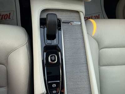 2024 Volvo XC90 B6 Plus Bright Theme 6-Seater