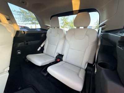2024 Volvo XC90 B6 Plus Bright Theme 6-Seater