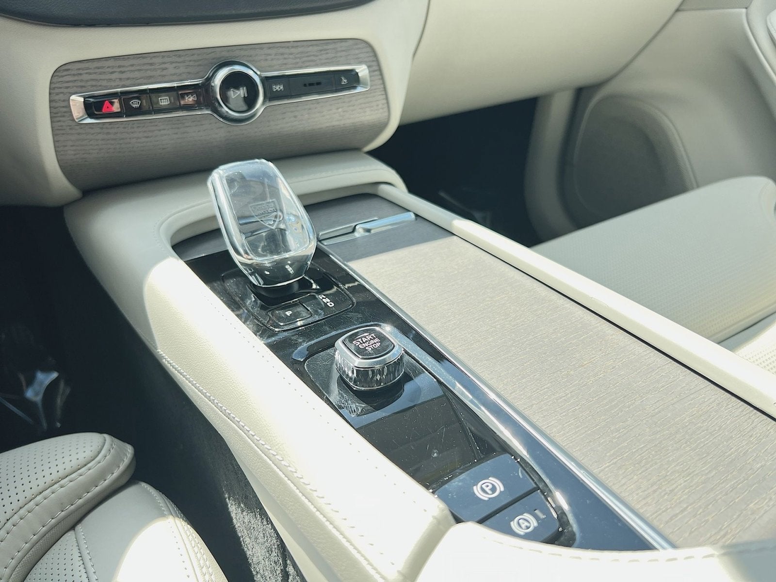 2024 Volvo XC90 Ultimate