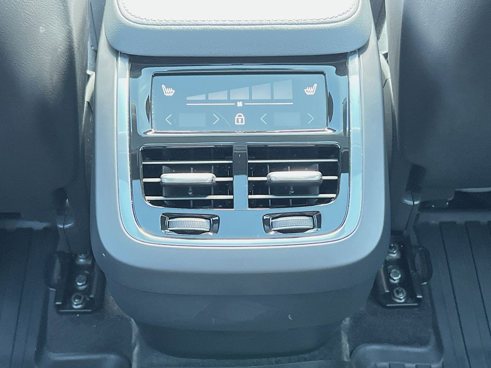 2023 Volvo XC90 Ultimate