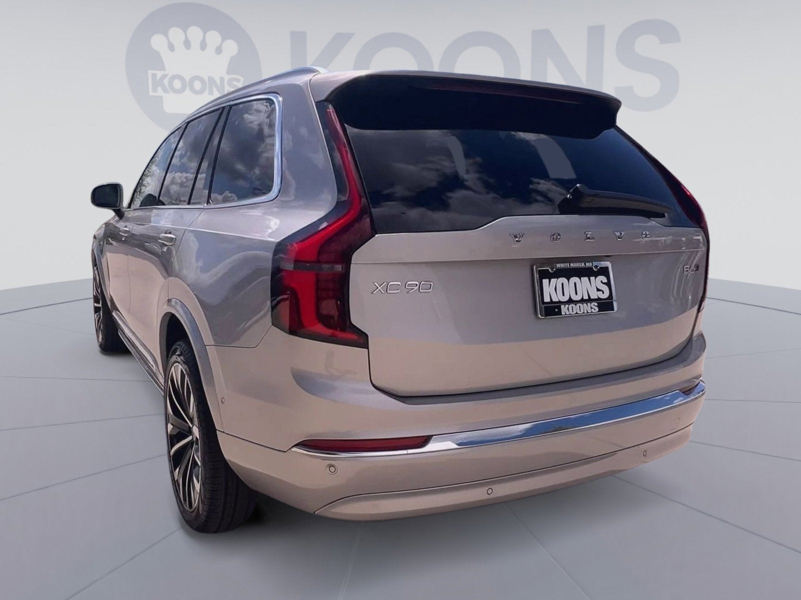 2025 Volvo XC90 B6 Plus 7-Seater