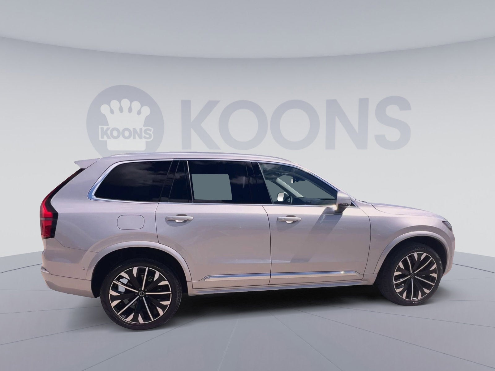 2025 Volvo XC90 B6 Plus 7-Seater