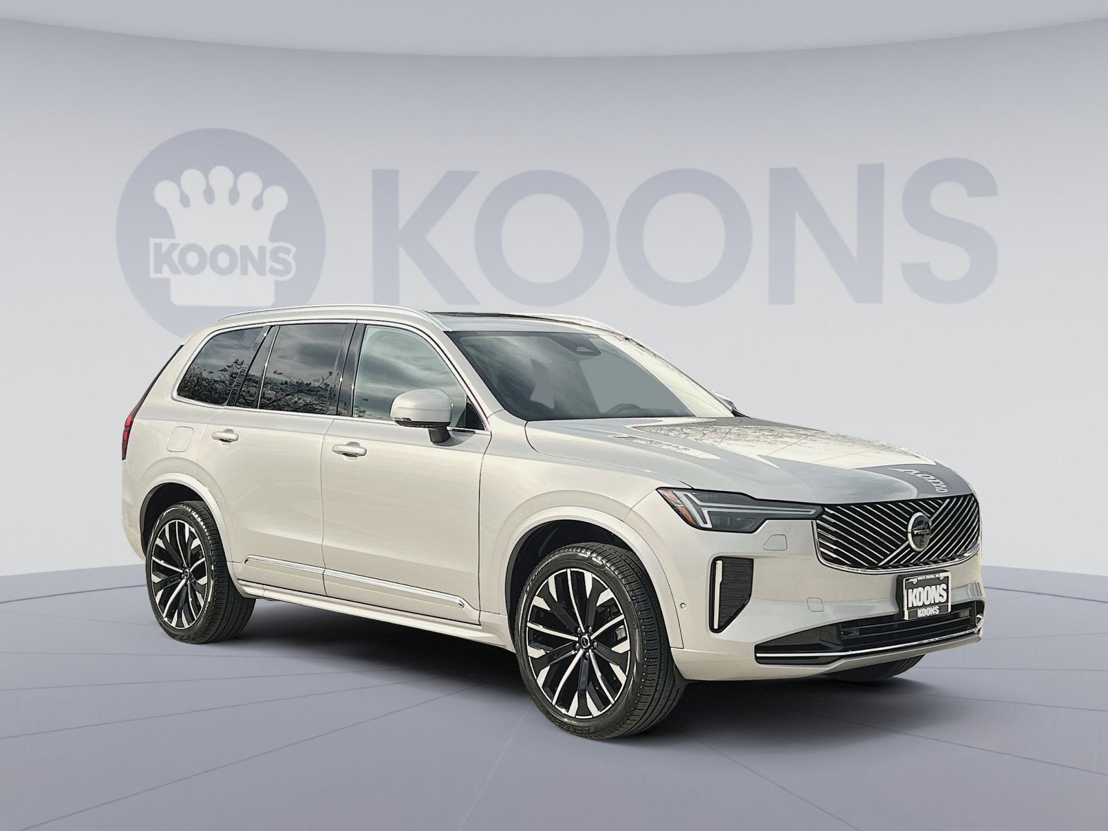 2025 Volvo XC90 B6 Plus 7-Seater