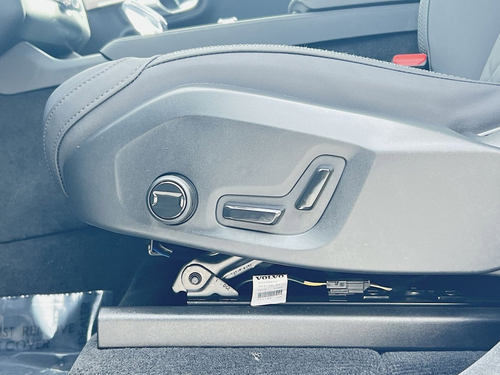 2025 Volvo XC90 B6 Plus 7-Seater