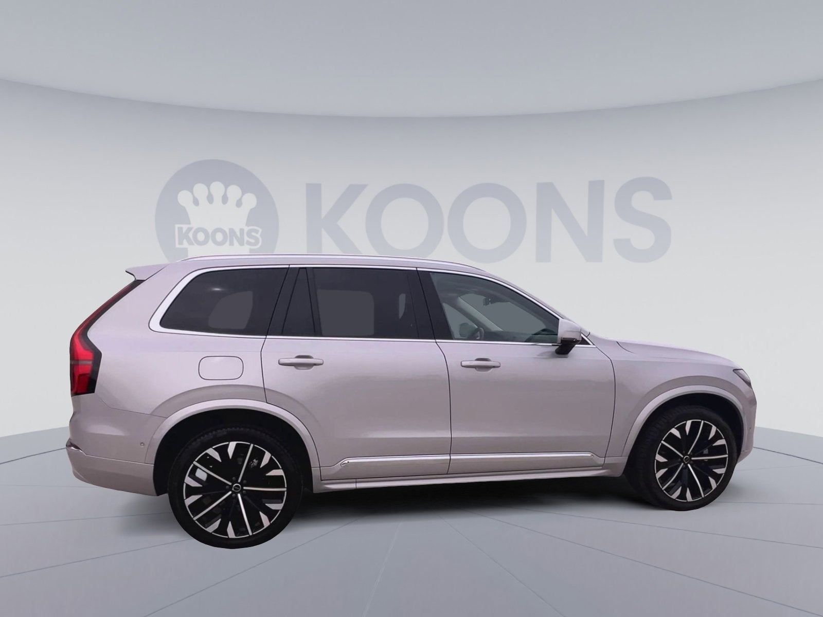 2025 Volvo XC90 B6 Plus 7-Seater