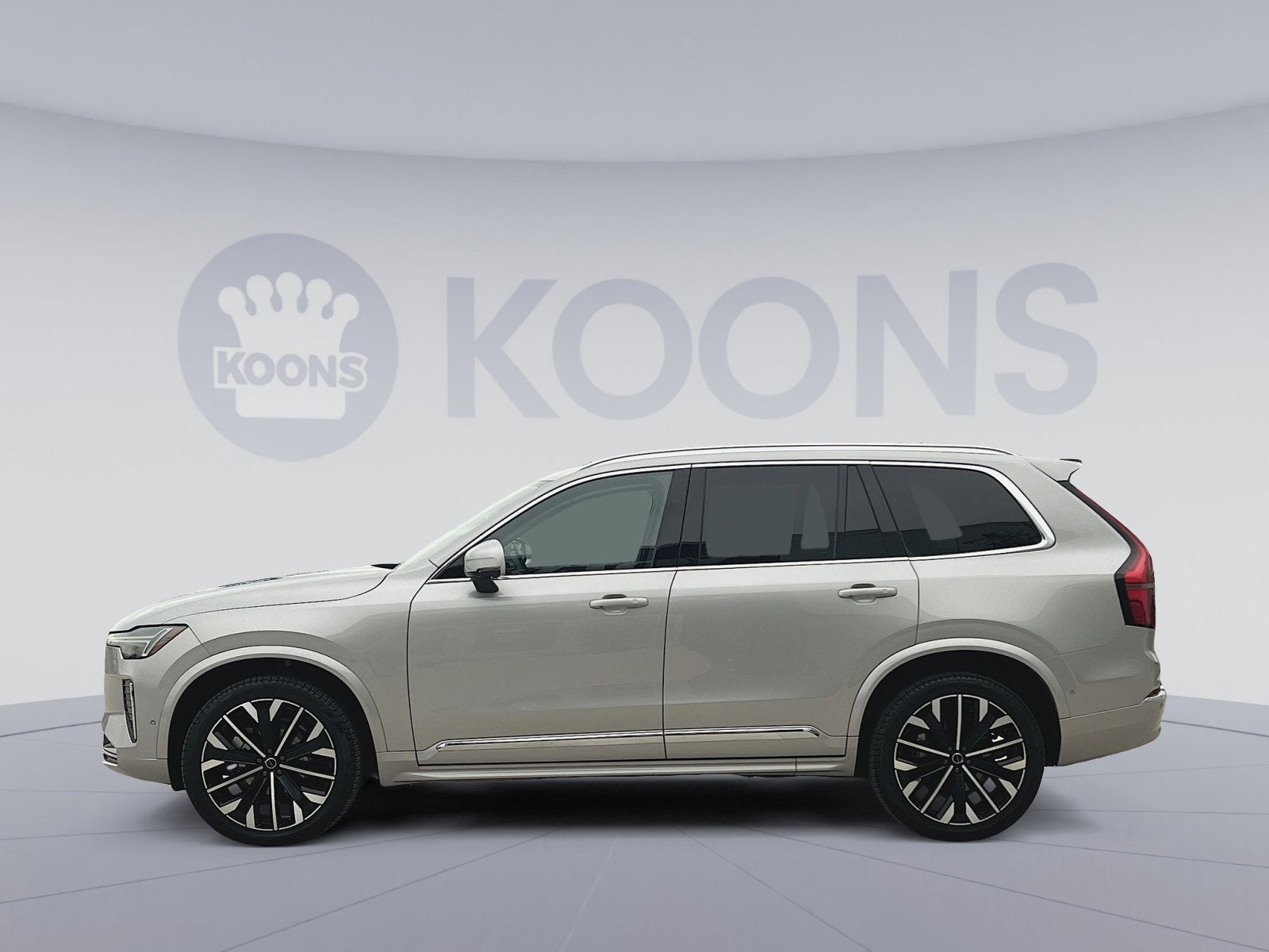 2025 Volvo XC90 B6 Plus 7-Seater
