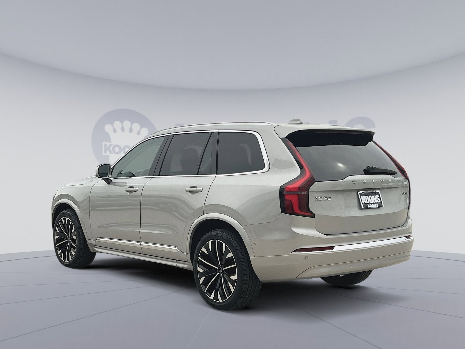 2025 Volvo XC90 B6 Plus 7-Seater