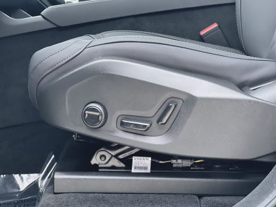 2025 Volvo XC90 B6 Plus 7-Seater