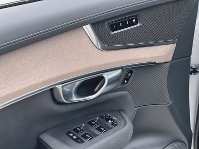 2025 Volvo XC90 B6 Plus 7-Seater
