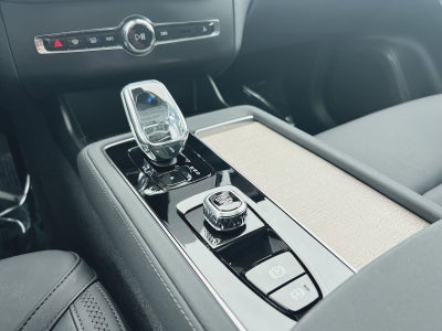 2025 Volvo XC90 B6 Plus 7-Seater