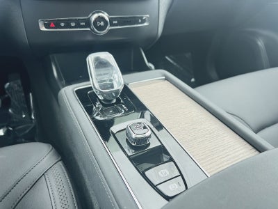 2025 Volvo XC90 B6 Plus 7-Seater