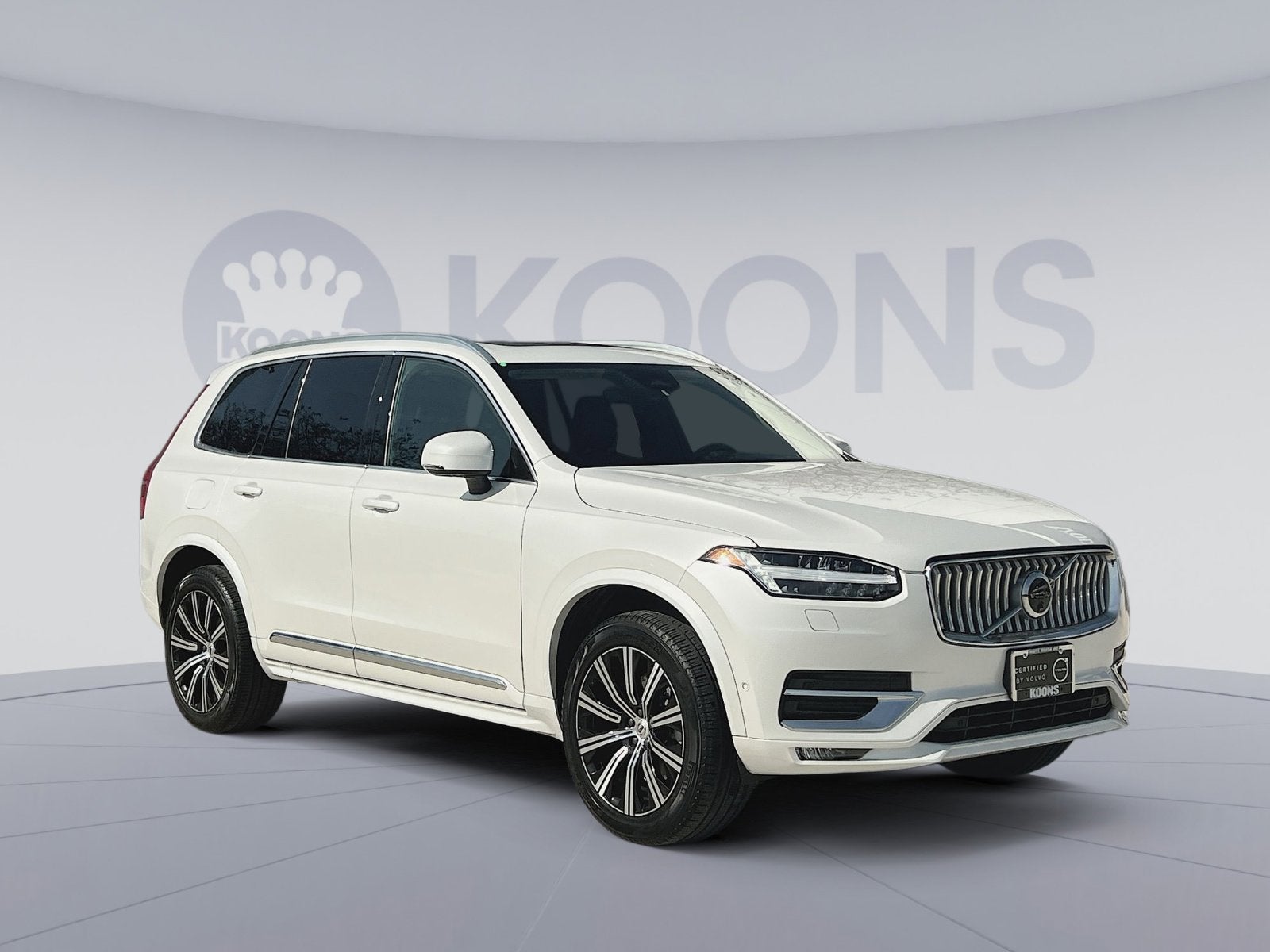 2024 Volvo XC90 B6 Plus Bright Theme