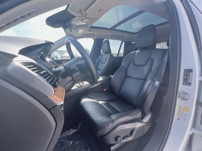 2024 Volvo XC90 B6 Plus Bright Theme