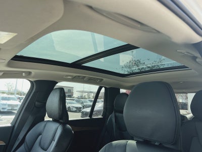 2024 Volvo XC90 B6 Plus Bright Theme