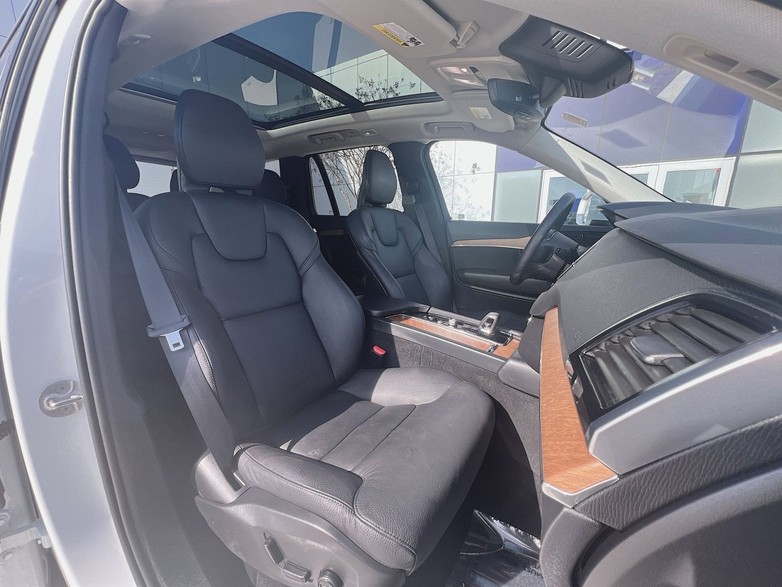 2024 Volvo XC90 B6 Plus Bright Theme