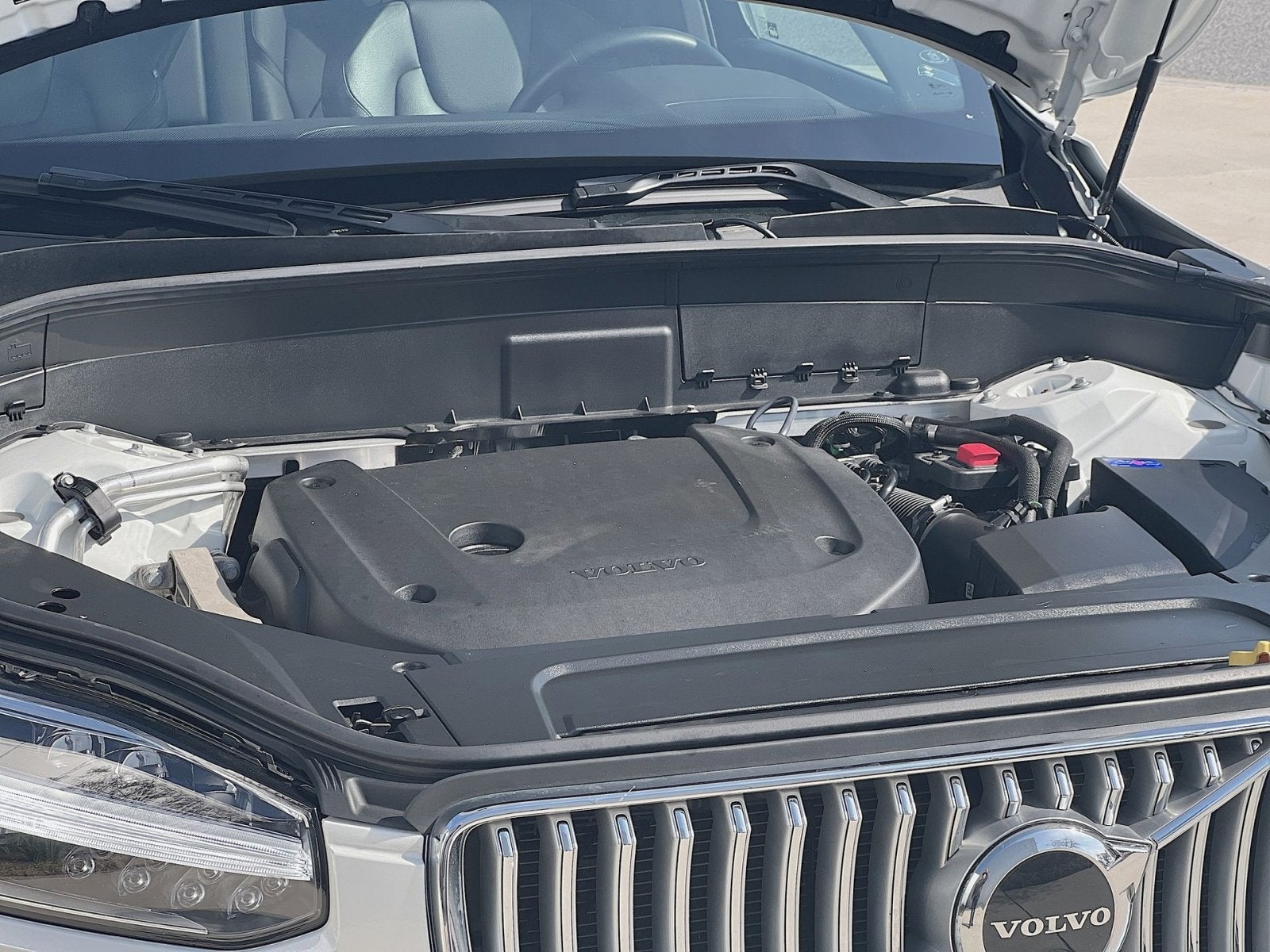 2024 Volvo XC90 B6 Plus Bright Theme