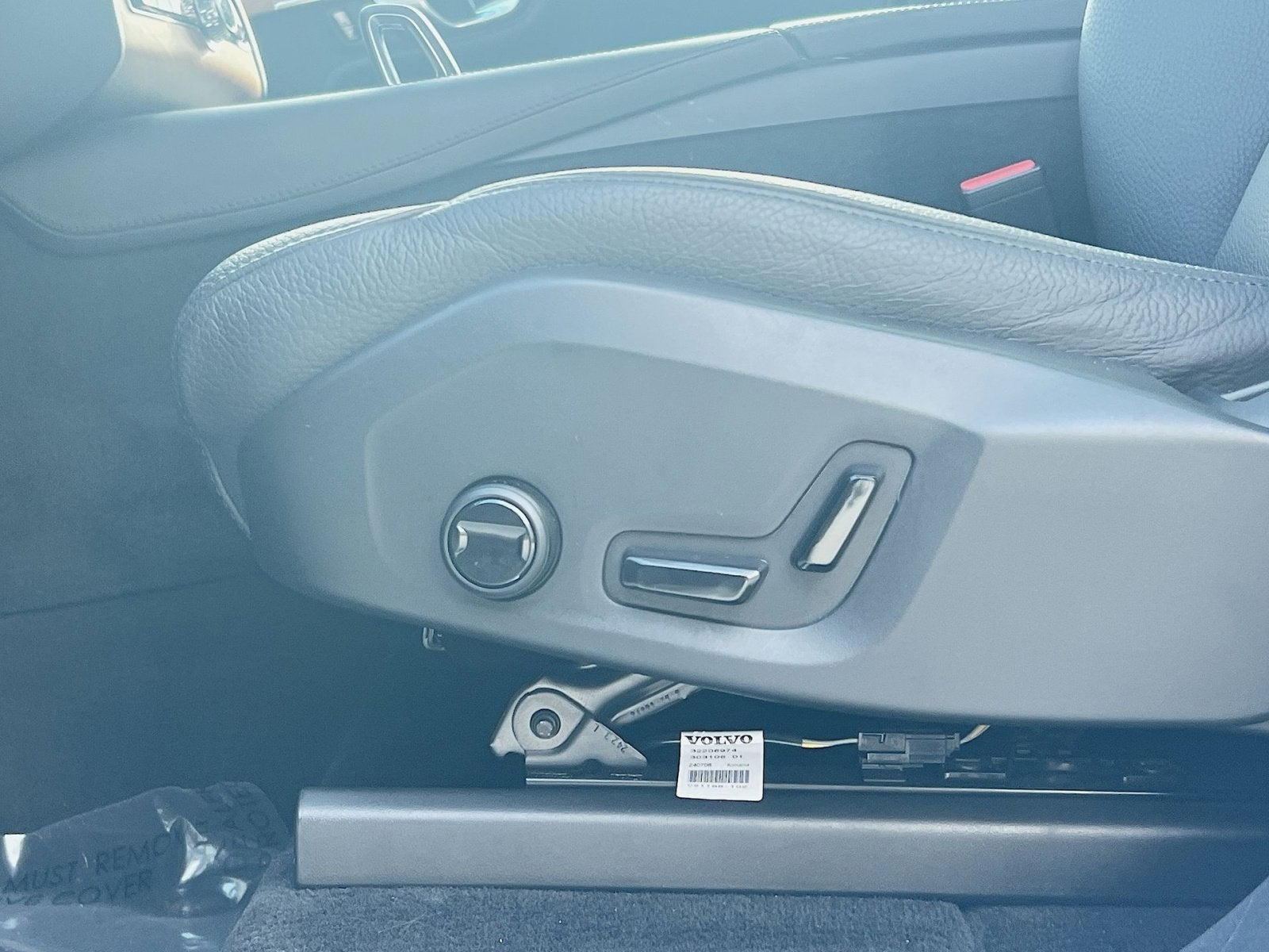 2025 Volvo XC90 B6 Plus 7-Seater