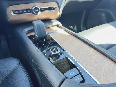 2025 Volvo XC90 B6 Plus 7-Seater