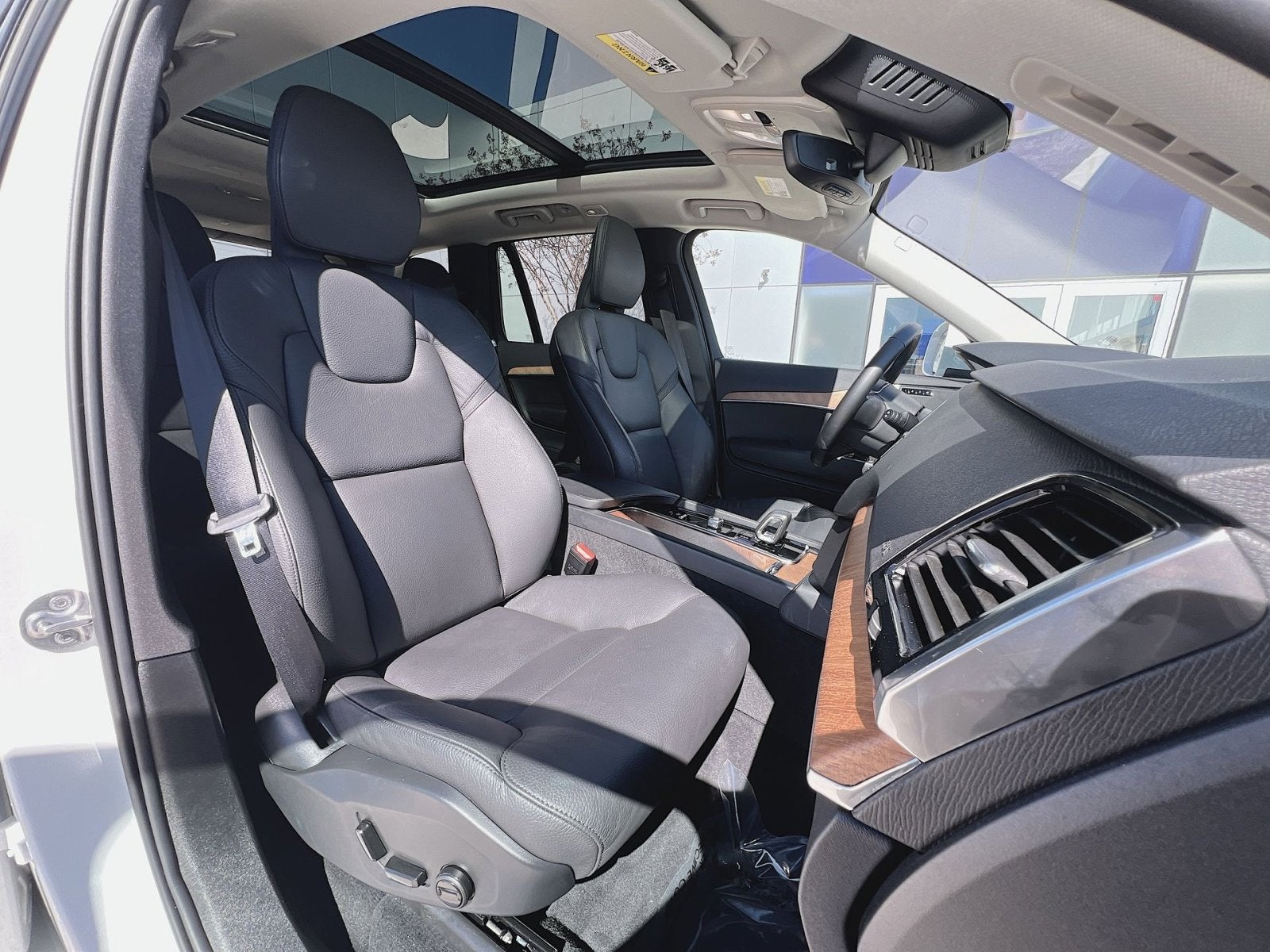 2025 Volvo XC90 B6 Plus 7-Seater