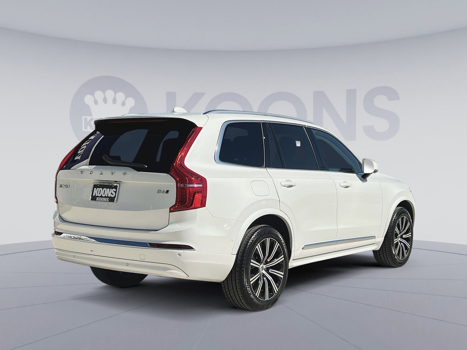 2025 Volvo XC90 B6 Plus 7-Seater