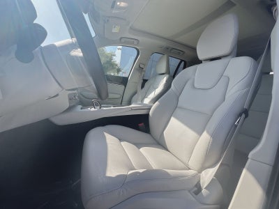 2024 Volvo XC90 B6 Plus Bright Theme