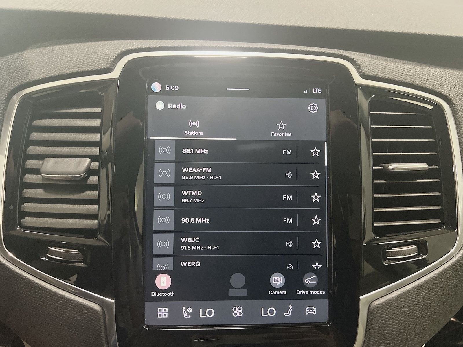 2024 Volvo XC90 B6 Plus Bright Theme