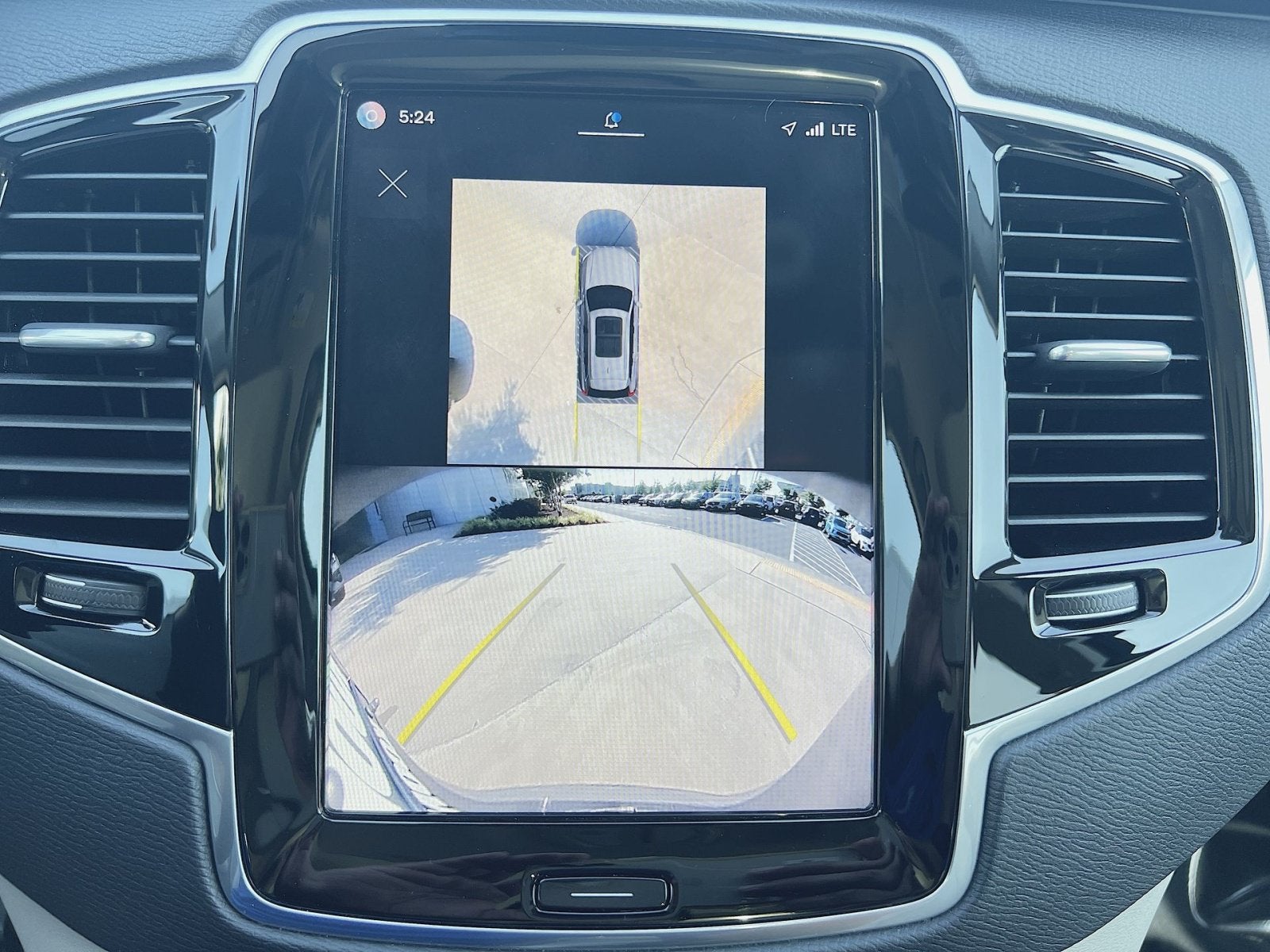 2024 Volvo XC90 B6 Plus Bright Theme