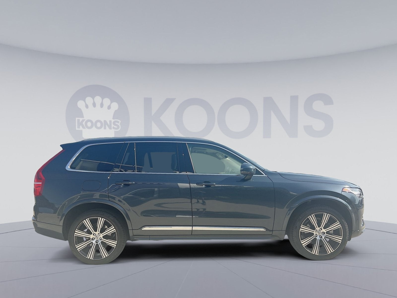 2024 Volvo XC90 B6 Plus Bright Theme