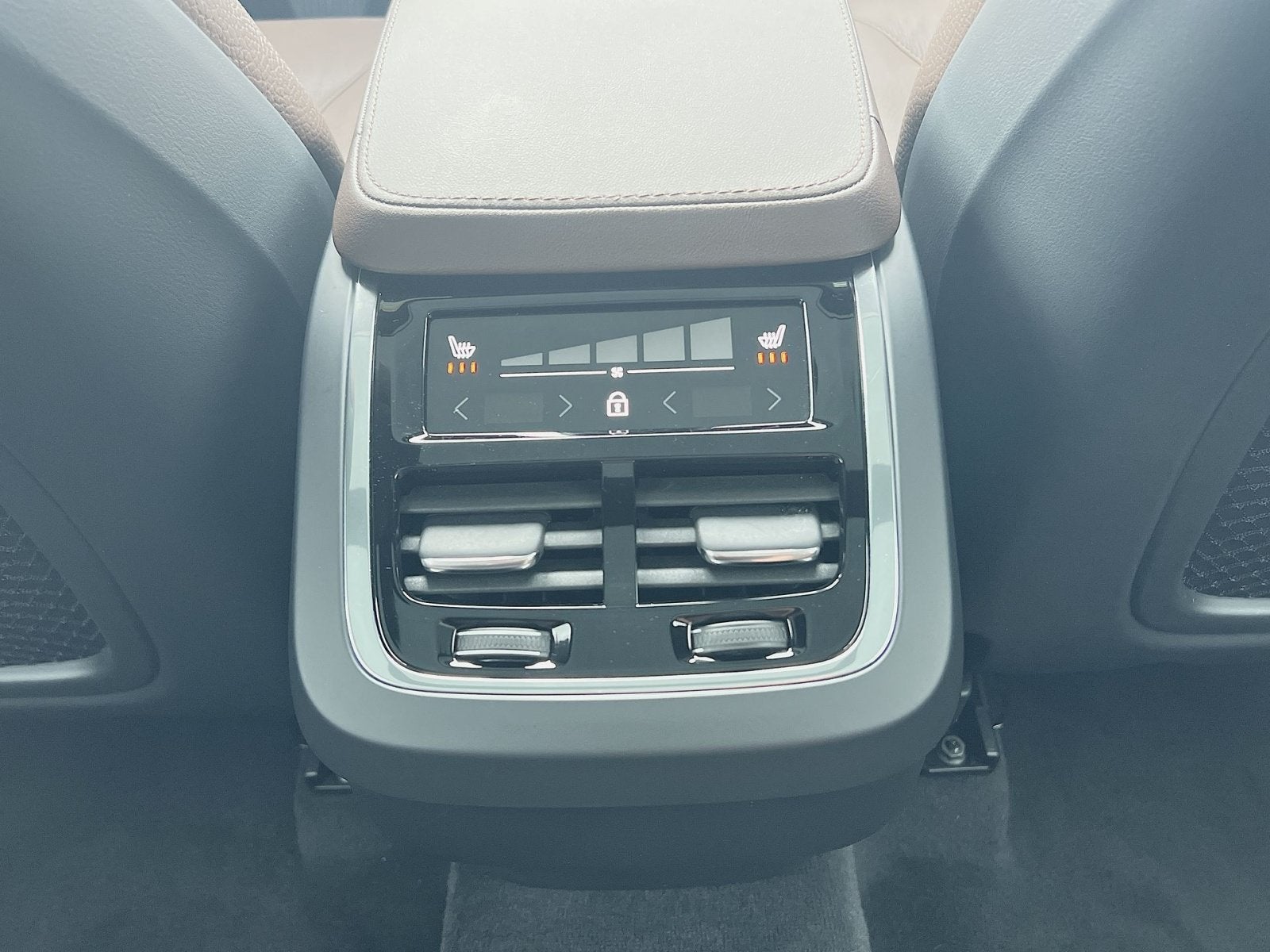 2023 Volvo XC90 B6 Plus 7-Seater